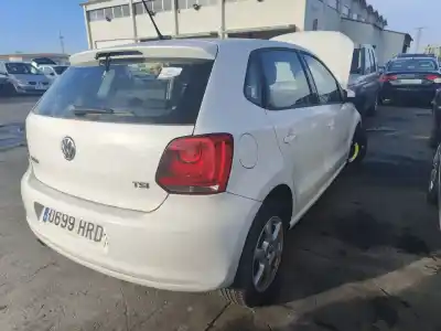 Veículo de Sucata volkswagen polo v (6r1, 6c1) 1.2 tsi do ano 2013 alimentado cbzc