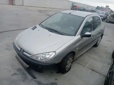 Veicolo di demolizione peugeot 206 fastback (2a/c) 1.4 i dell'anno 2006 alimentato kfw