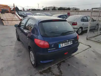 Vehicul casat peugeot 206 fastback (2a/c) 1.6 i al anului 1999 alimentat nfz