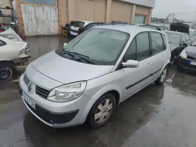 Veicolo di demolizione RENAULT                                            SCÉNIC II (JM0/1_)                                                                                                                                                                                                                                         1.6 16V (JM1R)                                                                                                                                                                                                                                             dell'anno 2006 alimentato K4M D8