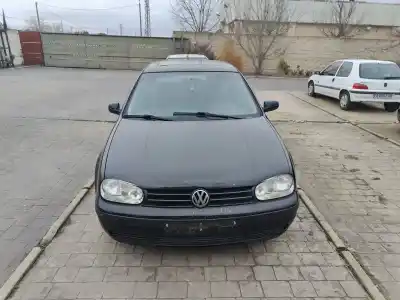 Veículo de Sucata volkswagen golf iv (1j1) 1.9 tdi do ano 2001 alimentado ahf