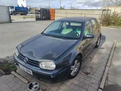 Véhicule à la ferraille VOLKSWAGEN GOLF IV (1J1) 1.9 TDI de l'année 2001 alimenté AJM