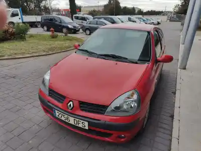 Veículo de Sucata renault clio ii (bb_, cb_) 1.2 16v (bb05, bb0w, bb11, bb27, bb2t, bb2u, bb2v, cb05,... do ano 2005 alimentado d4f g7