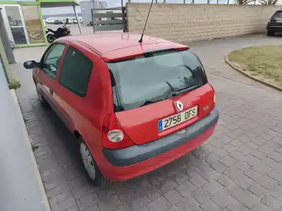 Veículo de Sucata renault clio ii (bb_, cb_) 1.2 16v (bb05, bb0w, bb11, bb27, bb2t, bb2u, bb2v, cb05,... do ano 2005 alimentado d4f g7