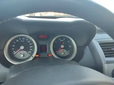 Здавання транспортного засобу renault megane ii sedán (lm0/1_) 1.9 dci (lm0g, lm1g, lm2c) року 2003 потужний f9q b8