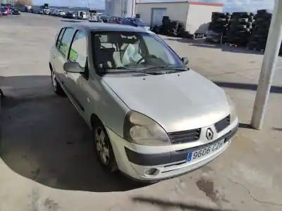 Veículo de Sucata renault clio ii (bb_, cb_) 1.5 dci (b/cb08) do ano 2004 alimentado k9k b7
