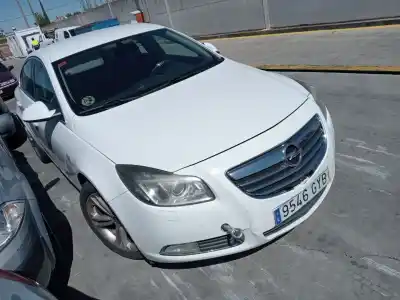 Veículo de Sucata opel insignia a sedán (g09) 2.0 cdti (69) do ano 2010 alimentado a 20 dth