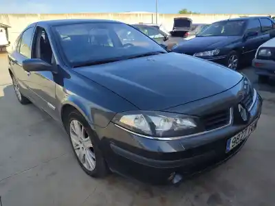 Vehicul casat RENAULT LAGUNA II (BG0/1_)  al anului 2006 alimentat M9R A7