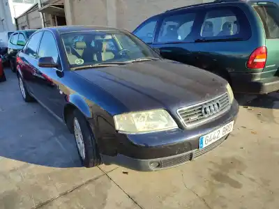 Veicolo di demolizione AUDI A6 C5 (4B2)  dell'anno 2001 alimentato AML