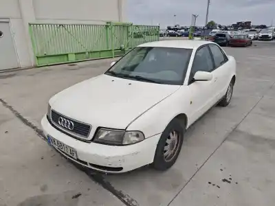 Veicolo di demolizione AUDI A4 B5 (8D2)  dell'anno 1998 alimentato AFN