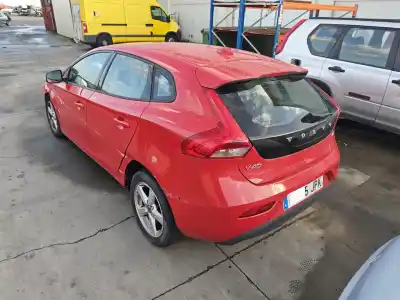 Scrapping Vehicle volvo v40 fastback (525) d2 of the year 2016 powered d4204t8