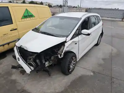 Veículo de Sucata kia carens iv 1.7 crdi do ano 2014 alimentado d4fd