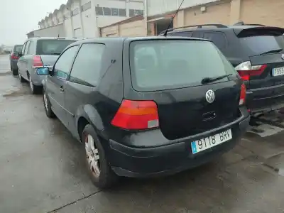 Veículo de Sucata VOLKSWAGEN GOLF IV (1J1)  do ano 2002 alimentado ALH