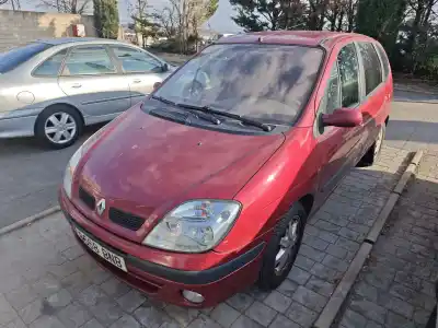 Здавання транспортного засобу RENAULT SCÉNIC I MONOSPACE (JA0/1_, FA0_) 1.9 DCI (JA05, JA1F) року 2001 потужний F9Q K7