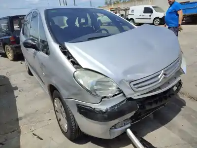 Scrapping Vehicle citroen xsara picasso (n68) 1.6 16v of the year 2010 powered nfu (tu5jp4)