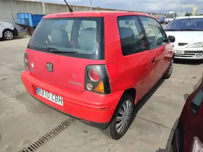 Véhicule à la ferraille seat arosa (6h1) 1.0 de l'année 2002 alimenté auc
