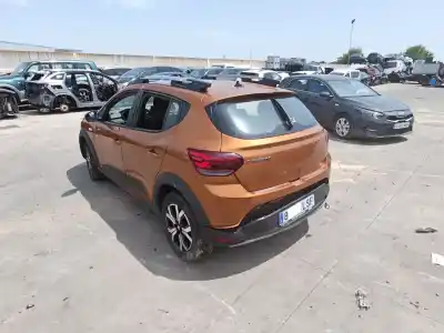 Véhicule à la ferraille dacia sandero iii 1.0 tce 90 eco-g de l'année 2021 alimenté h4d 470