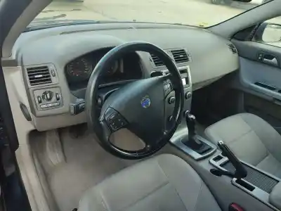 Veículo de Sucata volvo v50 (545) 2.0 d do ano 2008 alimentado d 4204 t