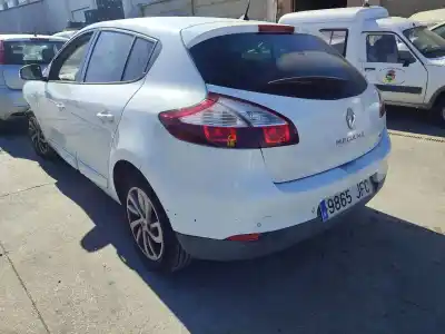Véhicule à la ferraille RENAULT MEGANE III FASTBACK (BZ0/1_, B3_)  de l'année 2015 alimenté K9K A6