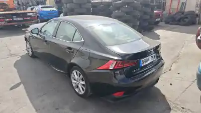 Veicolo di demolizione LEXUS IS III (_E3_)  dell'anno 2016 alimentato 2AR-FSE