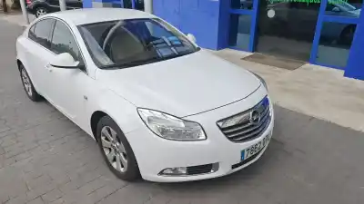 Veículo de Sucata opel insignia a sedán (g09) 2.0 cdti (69) do ano 2010 alimentado a 20 dth