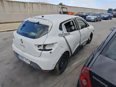 Sloopvoertuig renault clio iv (bh_) 1.2 16v van het jaar 2013 aangedreven d4f 740