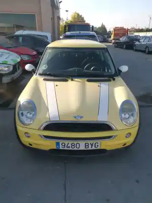 Veicolo di demolizione MINI MINI (R50, R53) ONE dell'anno 2002 alimentato W10B16A