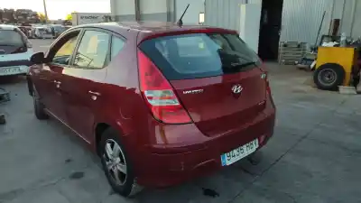 Veicolo di demolizione hyundai i30 (fd) 1.6 crdi dell'anno 2011 alimentato d4fb