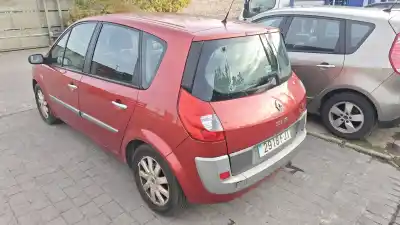 Veículo de Sucata renault scénic ii (jm0/1_) 1.9 dci (jm14) do ano 2006 alimentado f9q e8