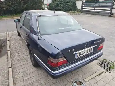 Vehicul casat mercedes-benz clase e (w124) e 300 turbo-d (124.133) al anului 2005 alimentat om 603.960