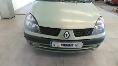 Scrapping Vehicle renault   of the year 2003 powered d4f712