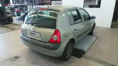 Scrapping Vehicle renault   of the year 2003 powered d4f712