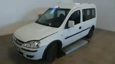 Veicolo di demolizione OPEL COMBO Familiar dell'anno 2006 alimentato Z13DT