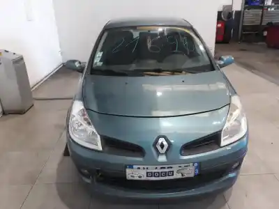 Veículo de Sucata renault clio iii authentique do ano 2006 alimentado k9k768