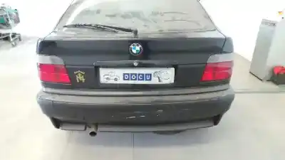 Sloopvoertuig bmw serie 3 compacto (e36) 316i van het jaar 2000 aangedreven 194e1g