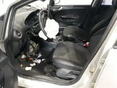 Scrapping Vehicle opel corsa d color edition of the year 2014 powered a14xer