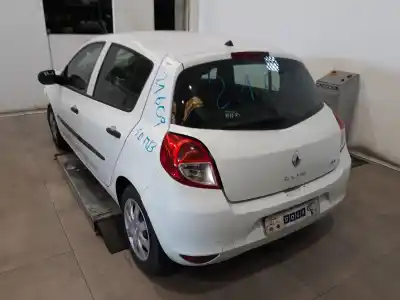 Veículo de Sucata renault clio iii yahoo do ano 2012 alimentado k9k770