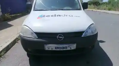 Sloopvoertuig opel combo cargo van het jaar 2009 aangedreven z17dth