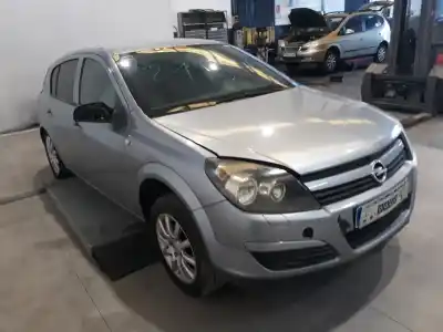 Veículo de Sucata opel astra h berlina 1.7 16v cdti do ano 2004 alimentado z17dth