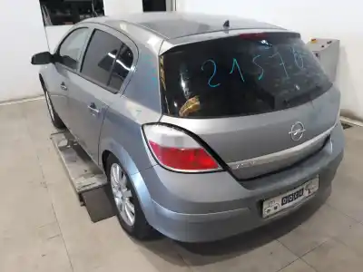 Veículo de Sucata opel astra h berlina 1.7 16v cdti do ano 2004 alimentado z17dth