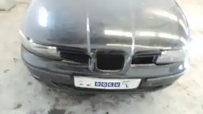 Здавання транспортного засобу seat leon (1m1) stella року 2003 потужний alh