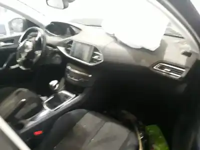 Verschrottungsfahrzeug peugeot 308 active des jahres 2018 angetrieben hn05