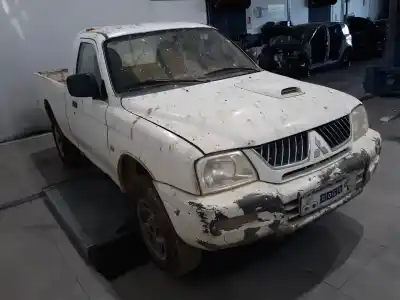 Véhicule à la ferraille MITSUBISHI                                         L200 (K7_T, K6_T, K5_T)                                                                                                                                                                                                                                    2.5 D (K64T)                                                                                                                                                                                                                                               de l'année 2005 alimenté 4D56 (8V)