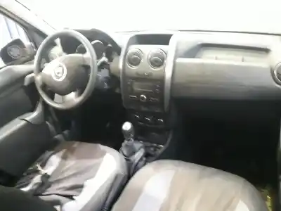 Veicolo di demolizione dacia duster ambiance 4x2 dell'anno 2017 alimentato h5ff408