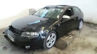 Veicolo di demolizione AUDI A3 (8P) 2.0 TDI dell'anno 2003 alimentato BKD
