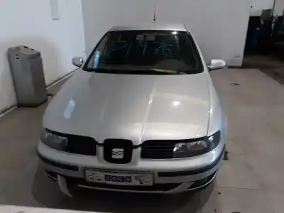 Здавання транспортного засобу seat leon (1m1) signo року 2003 потужний asv