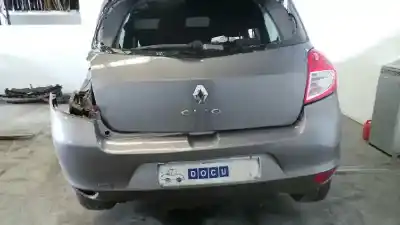 Veículo de Sucata renault clio iii exception do ano 2015 alimentado k9k766