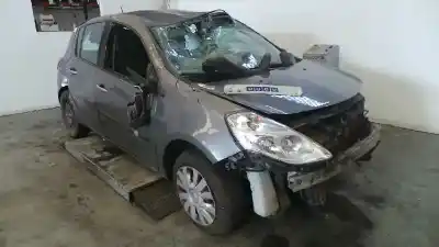 Veículo de Sucata renault clio iii exception do ano 2015 alimentado k9k766