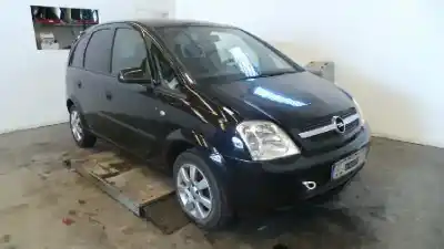 Véhicule à la ferraille opel meriva cosmo de l'année 2005 alimenté y17dt