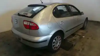 Здавання транспортного засобу seat leon (1m1) signo року 1999 потужний akl